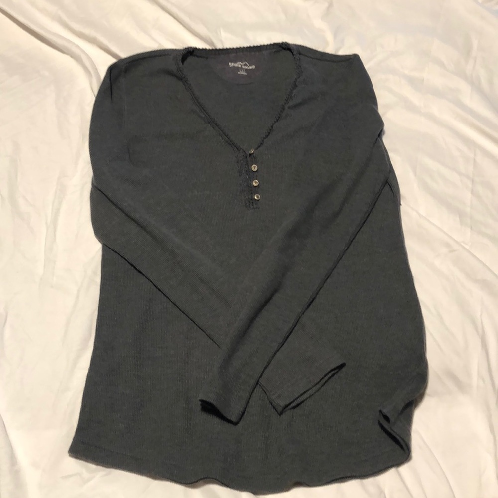 Women’s long sleeve shirt